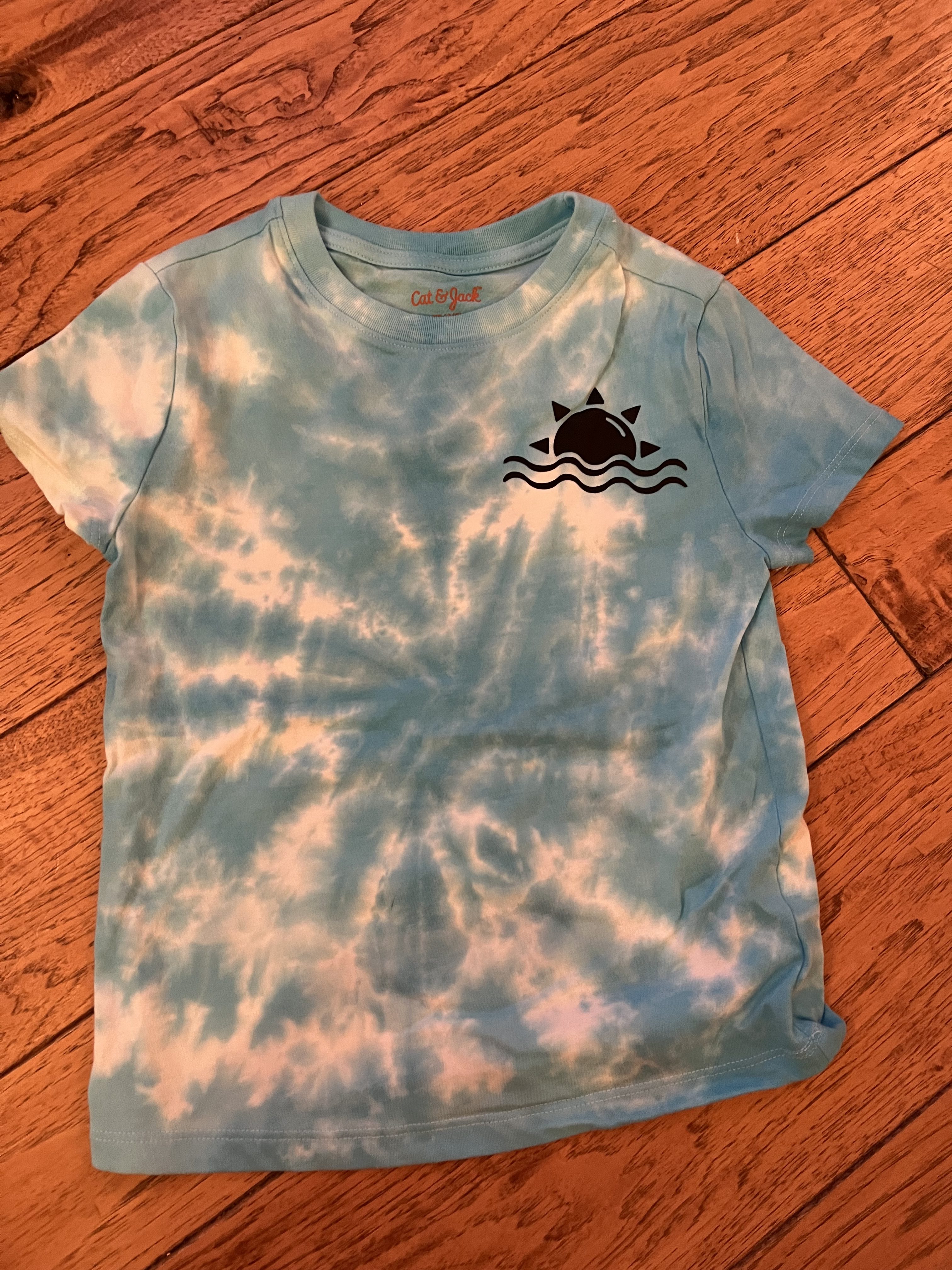 Sunrise Squad Basic Tee - Image 2